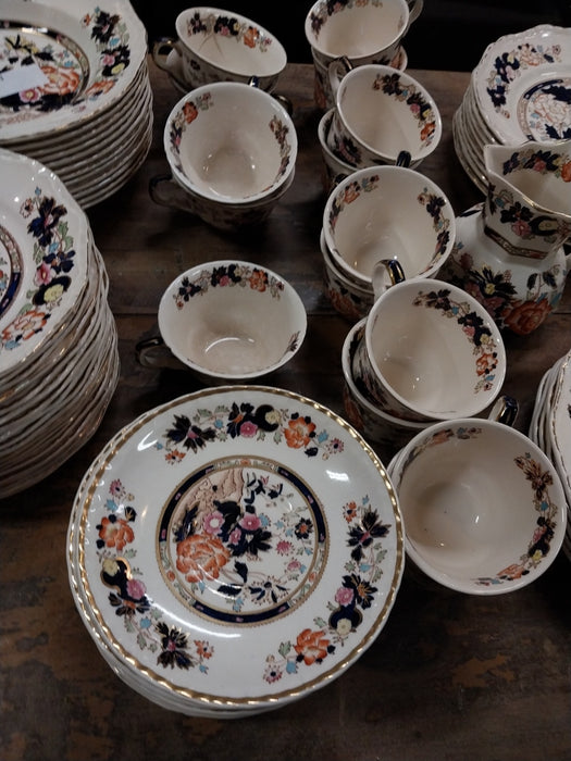 80 PIECE SET OF  MASON MANDARIN PATTERN IRON STONE CHINA