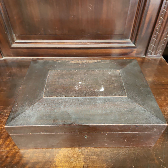 DOMED DARK PINE BOX