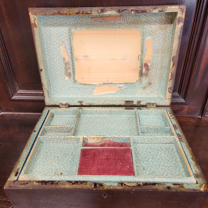 DOMED DARK PINE BOX