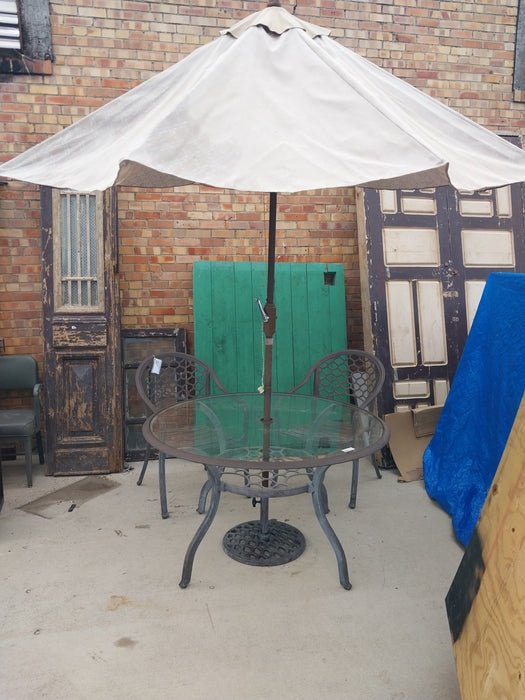 FIVE PIECE PATIO SET WITH GLASS TOP TABLE