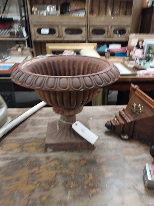 LARGE CAST IRON URN PLANTER