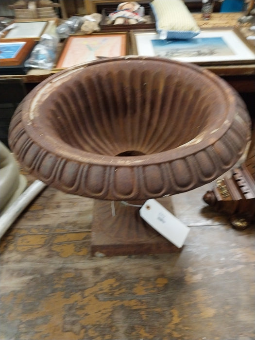 LARGE CAST IRON URN PLANTER