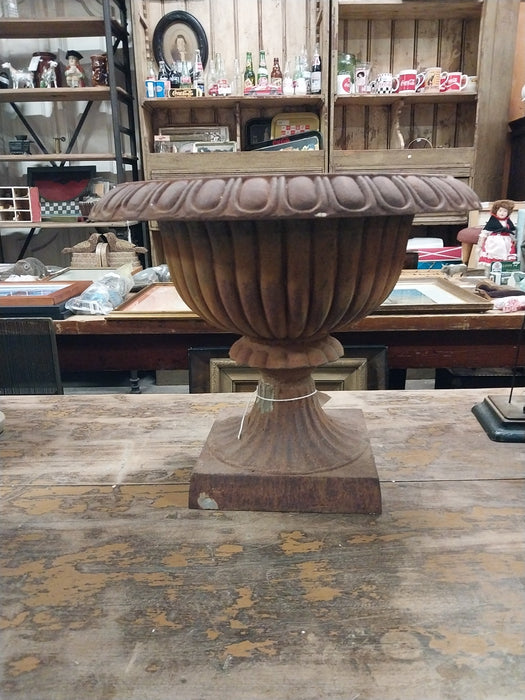 LARGE CAST IRON URN PLANTER