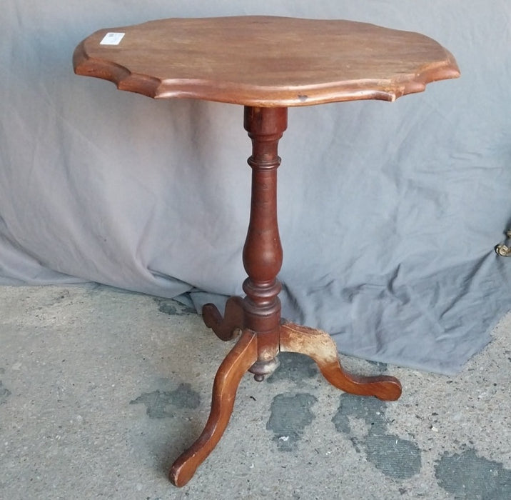 SMALL WALNUT TRIPOD TABLE AS FOUND LEG