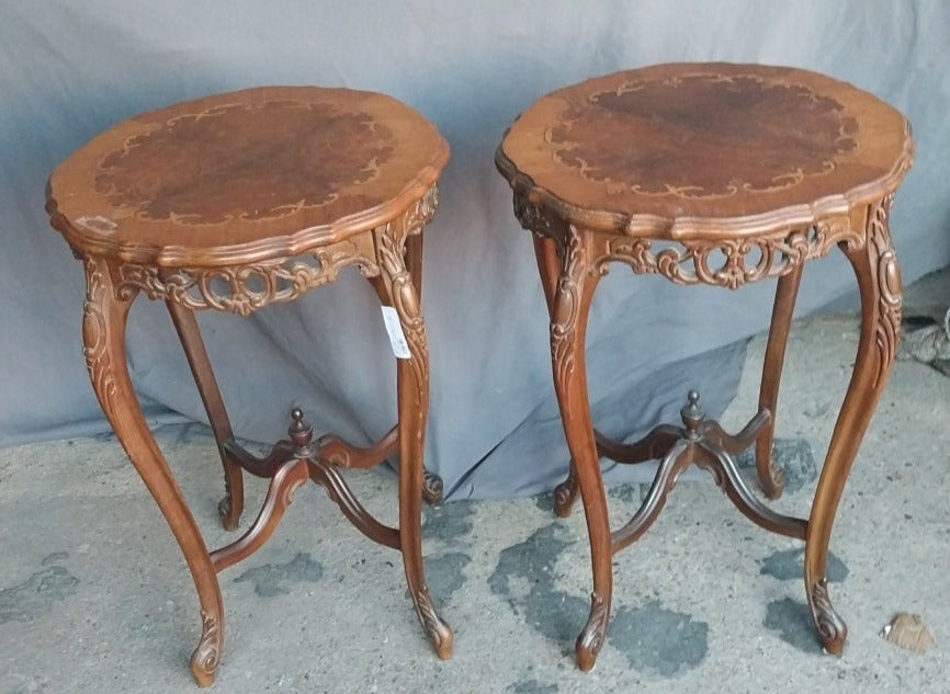 PAIR OF ROUND AMERCAN LOUIS XV STYLE INLAID STANDS