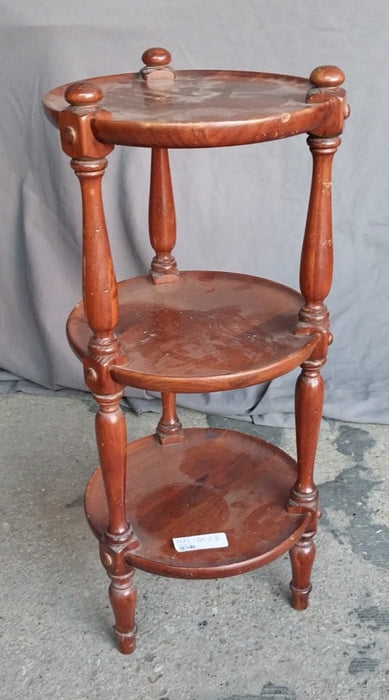 SMALL 3 TIER ROUND STAND