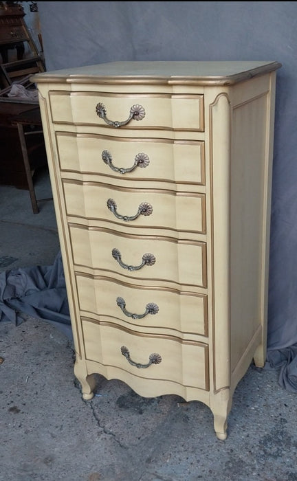 FRENCH PROVENCIAL PAINTED 6  DRAWER LINGERIE CHEST