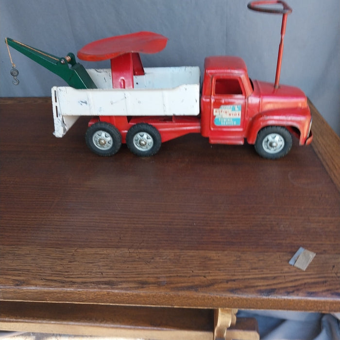 BUDDY L TOY WRECKER WITH CHILD'S SEAT CIRCA 1940'S