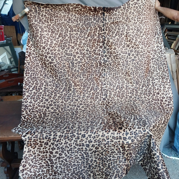 COWHIDE LEOPARD PRINT RUG