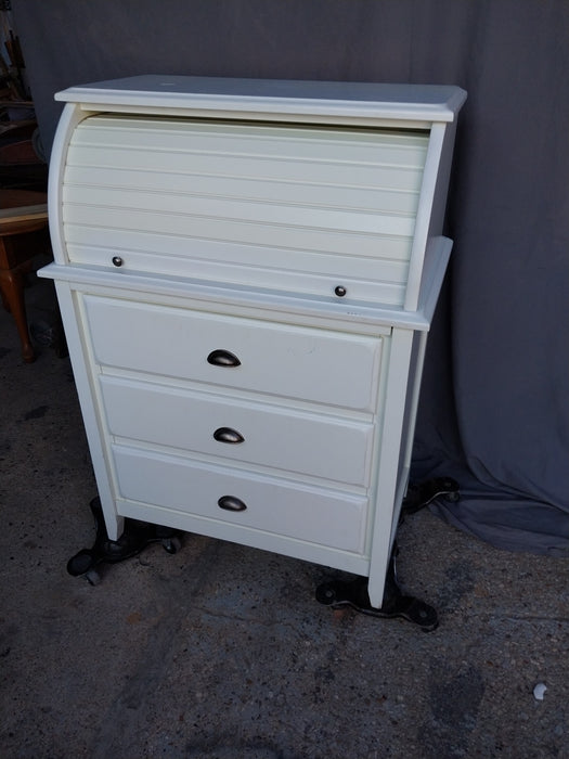 NOT OLD PAINTED 3 DRAWER CHEST WITH ROLL TOP