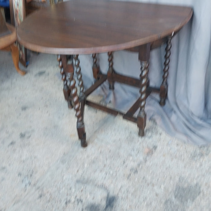 DARK OAK BARLEY TWIST DROPLEAF TABLE