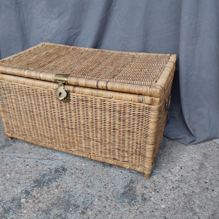 LARGE WICKER AND RATTAN TRUNK