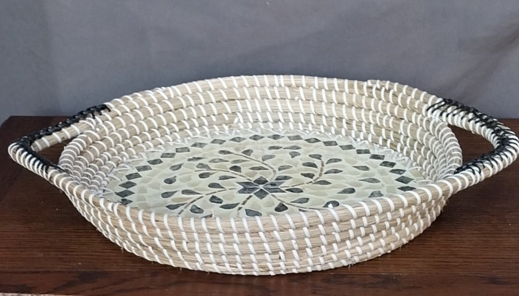 ROUND WOVEN TRAY WITH HANDLES