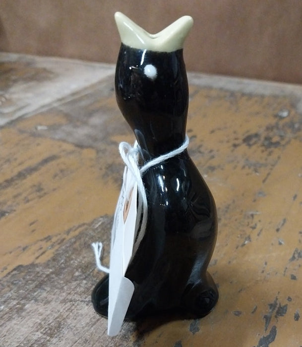 PORCELAIN PIE BIRD