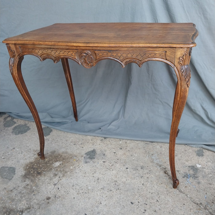 LOUIS XV BEECH TURTLETOP TABLE