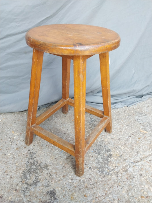 PINE CANTED LEG STOOL