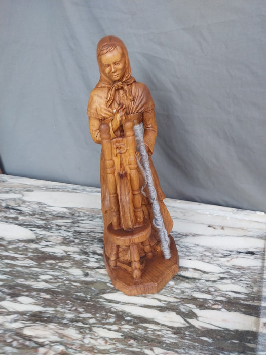 CARVED WOOD SPINNING WHEEL LADY
