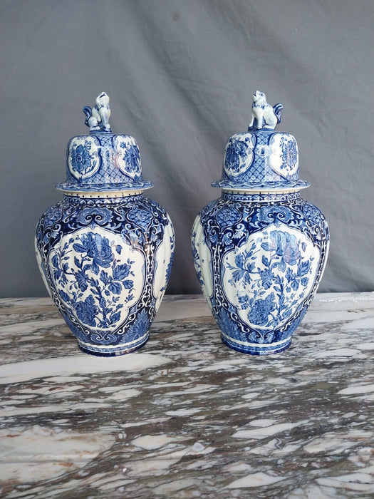 PAIR OF MEDIUM DELFT GINGER JARS