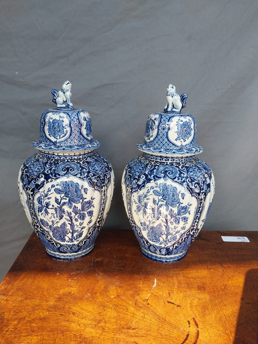 PAIR OF MEDIUM DELFT GINGER JARS