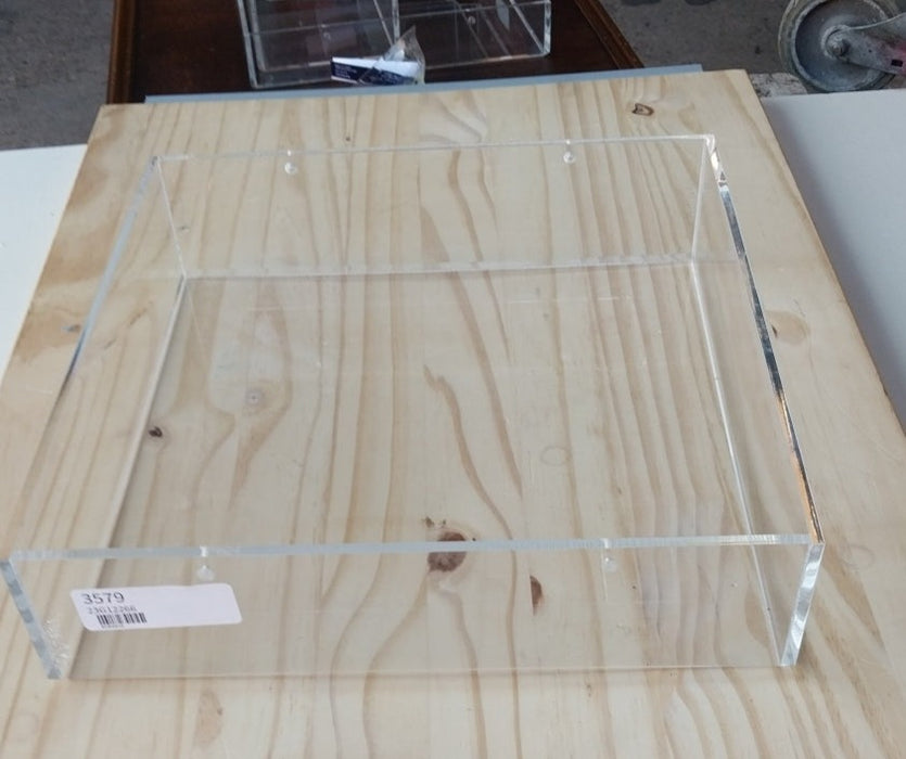 ACRYLIC BOX 13 X 13 X 3