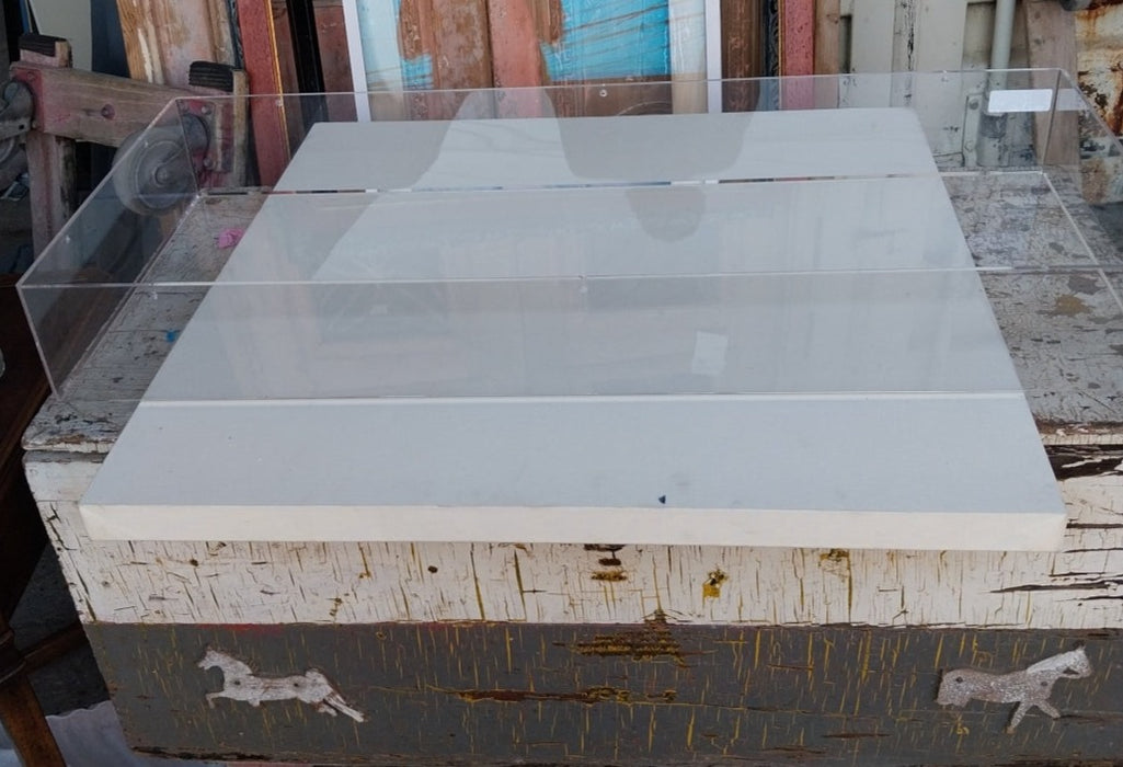 ACRYLIC BOX 39.5 X 17 X5