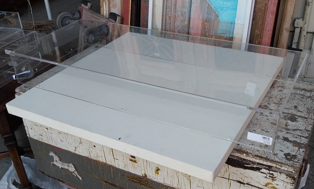 ACRYLIC BOX 39.5 X 17 X5