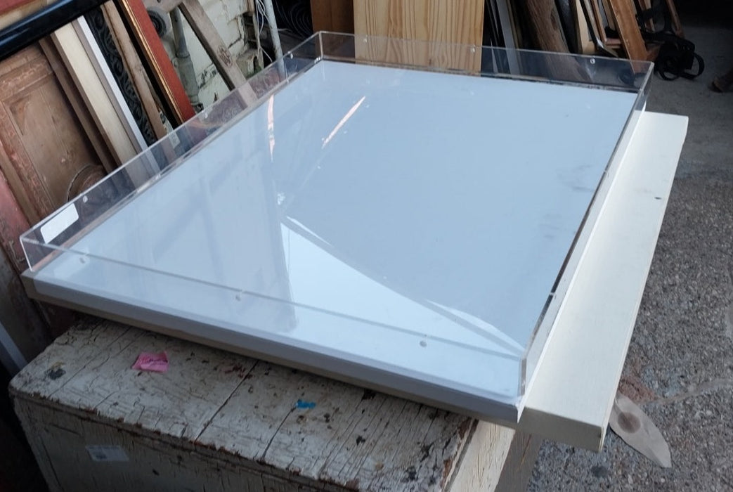ACRYLIC BOX WITH BASE 33 X 26 X 2.5