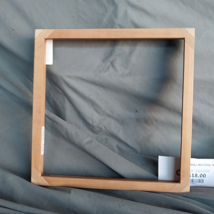 SMALL NATURAL WOOD FRAME