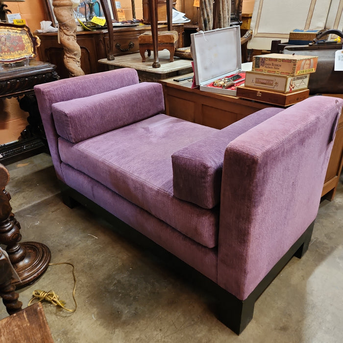 MAUVE CONTEMPORARY UPHOLSTERED BENCH
