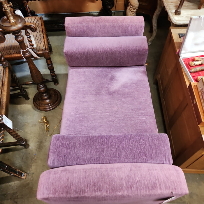 MAUVE CONTEMPORARY UPHOLSTERED BENCH