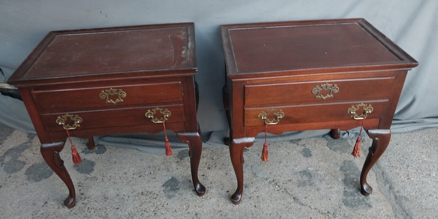 PAIR OF MAHOGANY GEORGIAN STYLE SIDE TABLES