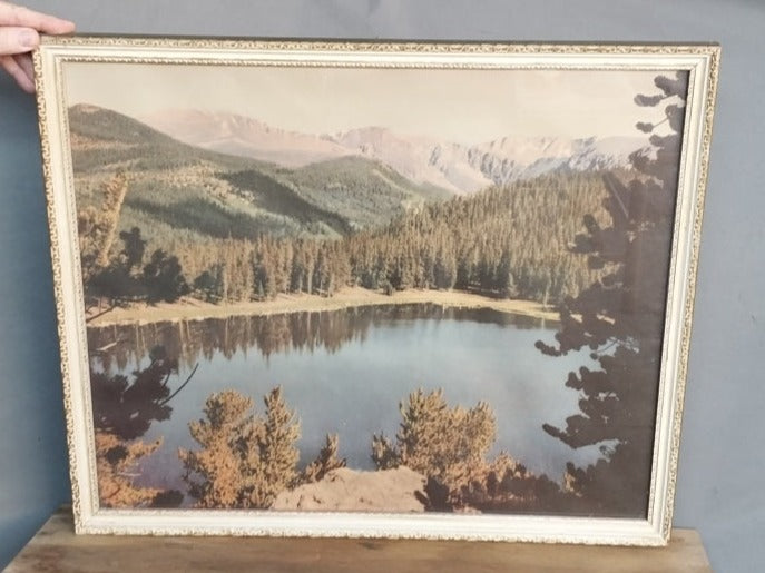 1940 PROCESS COLOR LAKE PHOTO