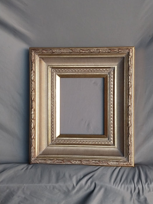 SMALL GILT FRAME