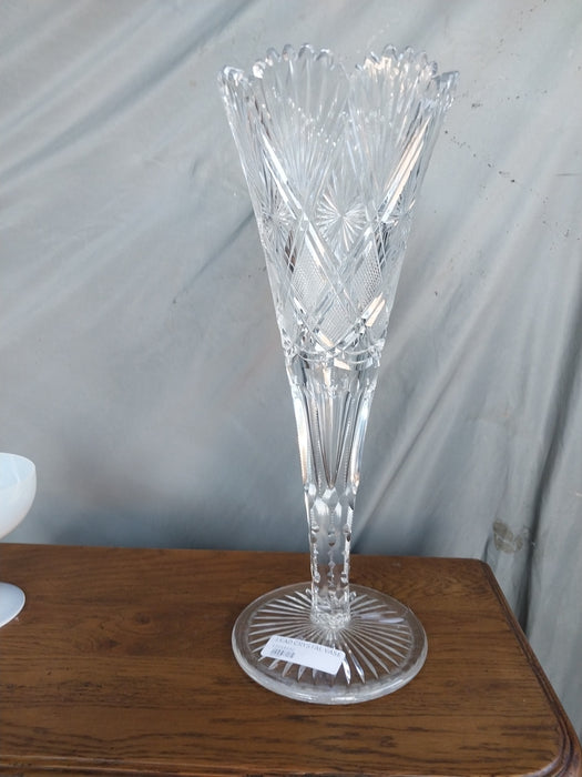 LEADED CRYSTAL VASE