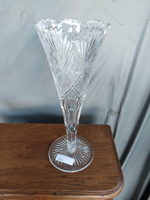 LEADED CRYSTAL VASE