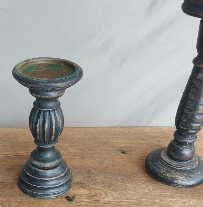 SHORT WOOD BLACK CANDLE STICK