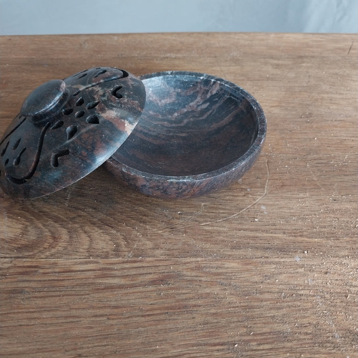ROUND BROWN STONE BOX WITH LID