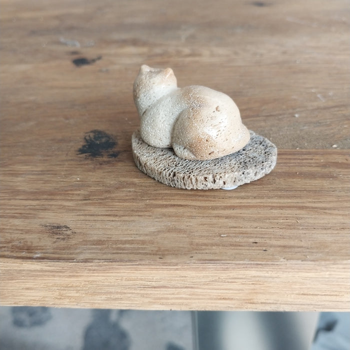 TINY CARVED CAT ON A STUMP