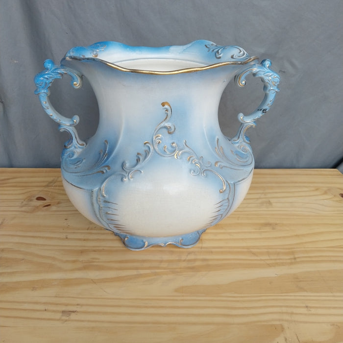 BLUE AND WHITE WITH GOLD VESSEL-NO LID