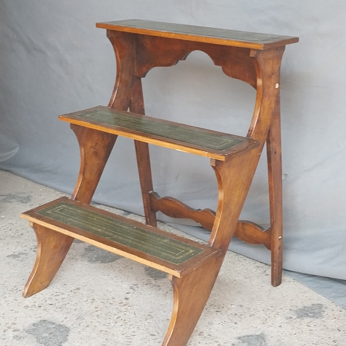 ENGLISH RECENCY MAHOGANY LIBRARY STEPS CIRCA 1820
