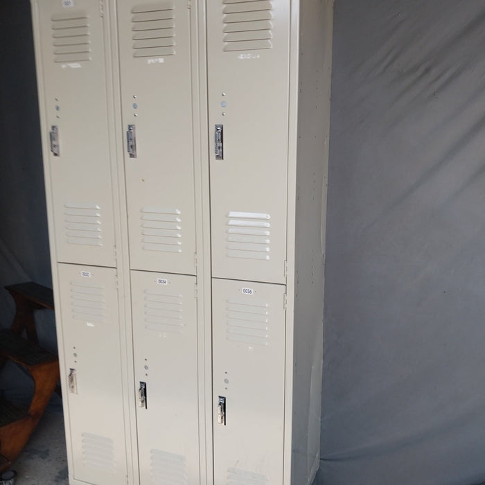 SET OF 6 LOCKERS BY LYON