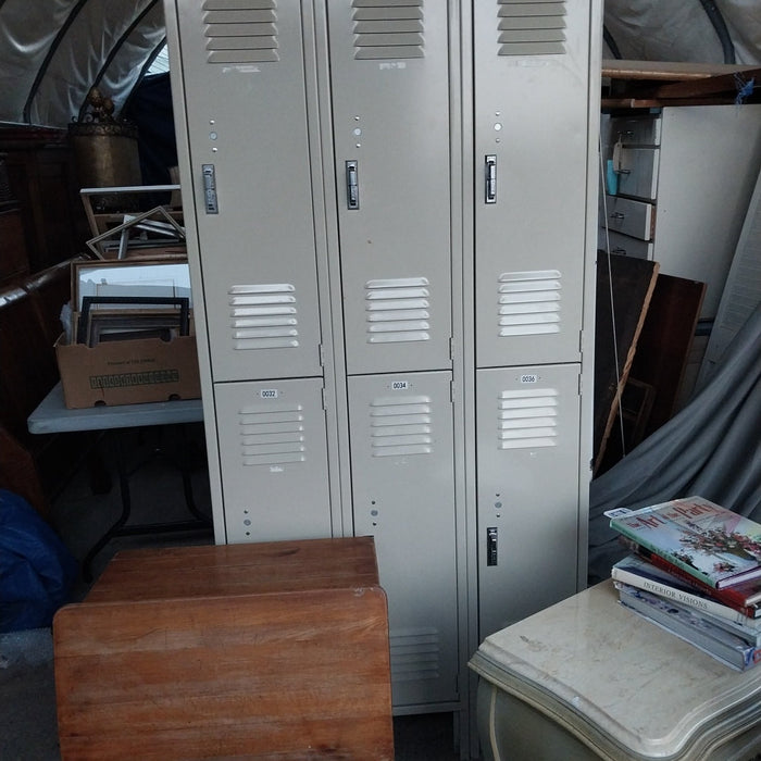 SET OF 6 LOCKERS BY LYON