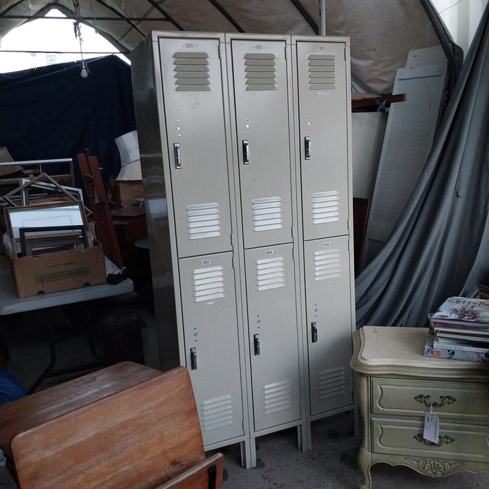 SET OF 6 LOCKERS BY LYON