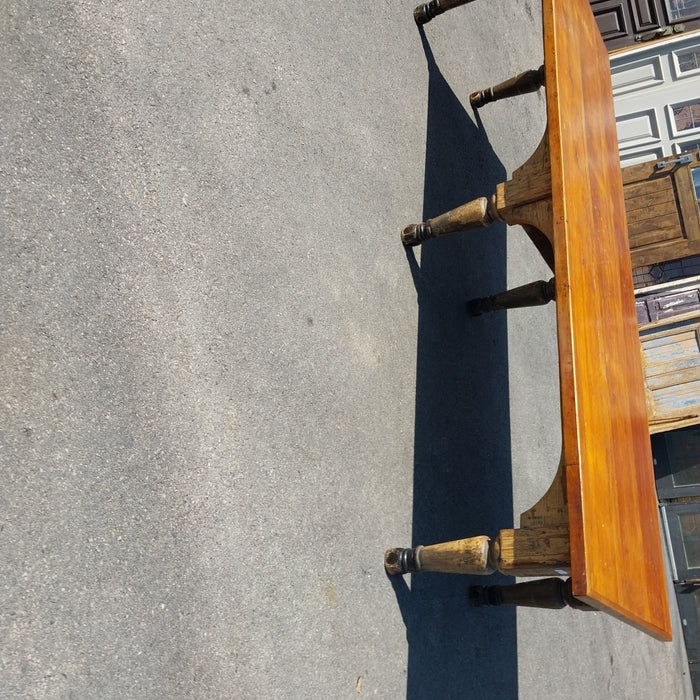 LARGE PINE MERCANTILE TABLE WITH TURN LEGS