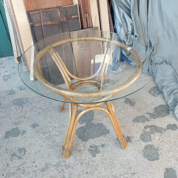 RATTAN ROUND GLASS TOP TABLE