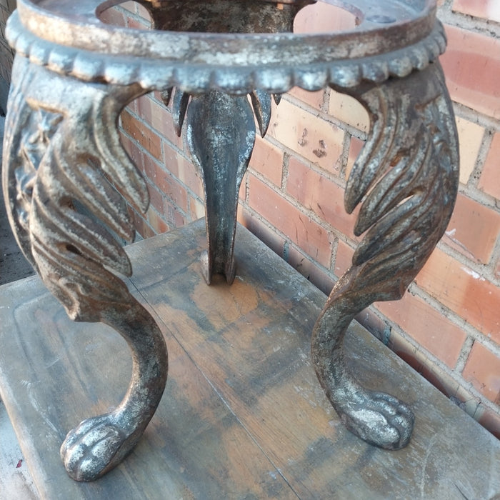 CAST IRON BASE