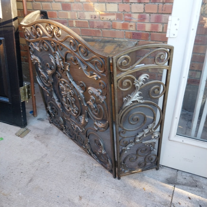 CAST IRON FIRE SCREEN