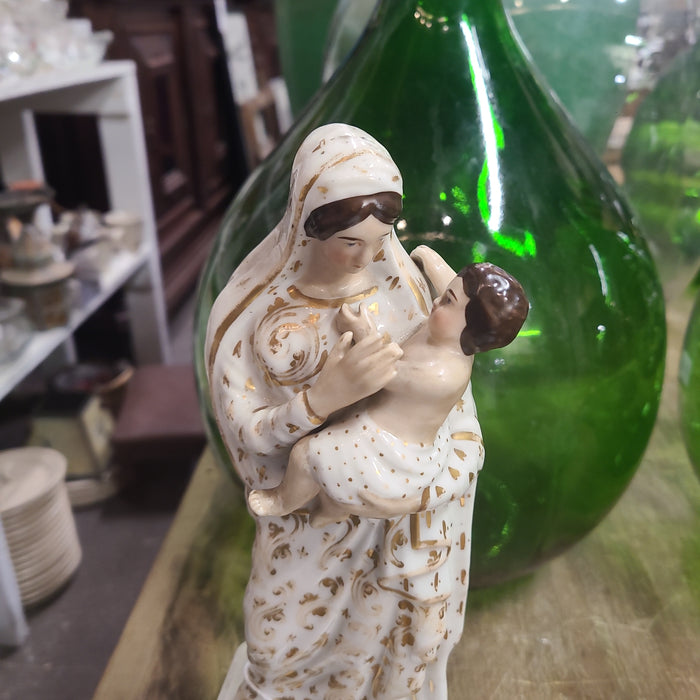 PORCELAIN MARY AND JESUS STATUE