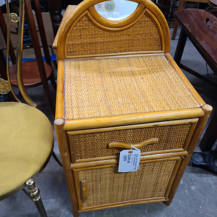 SMALL RATTAN NIGHTSTAND WITH ARCHED BACK