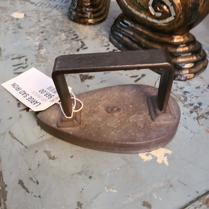 LARGE SAD IRON
